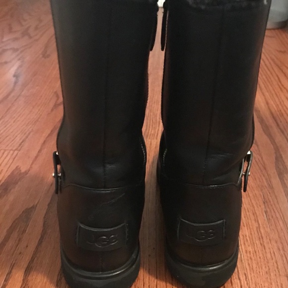 Leather Ugg’s - Picture 3 of 5